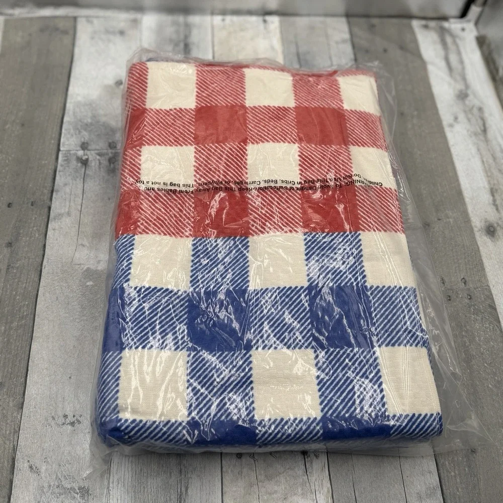 Room Essentials XL Buffalo Plaid Beach Towel Red White Blue Americana Summer NWT